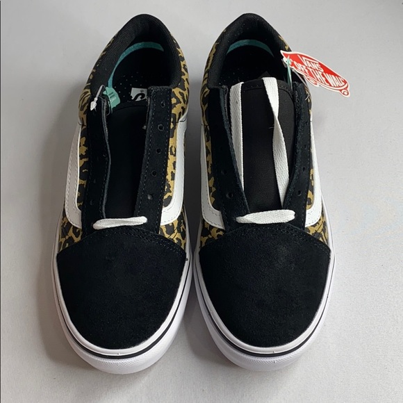 Vans Other - VANS COMFYCUSH OLD SKOOL LEOPARD SNEAKERS